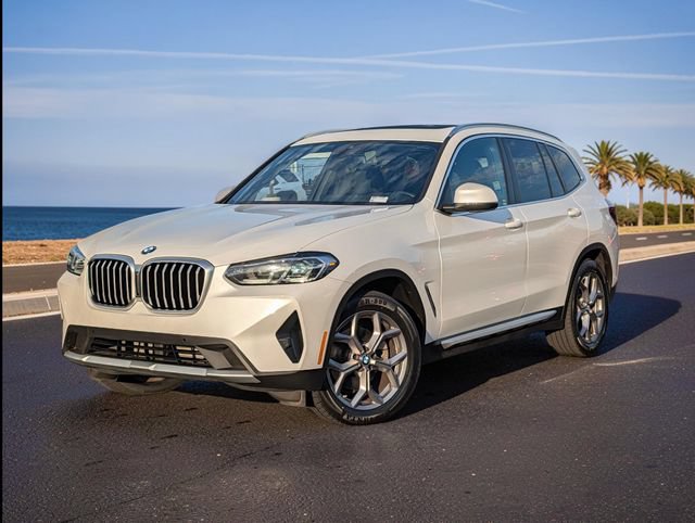 Used 2024 BMW X3 sDrive30i w/ Premium Package RWD image 2