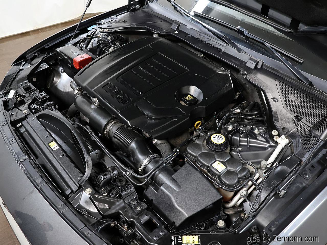 Used 2020 Jaguar XF Prestige image 37