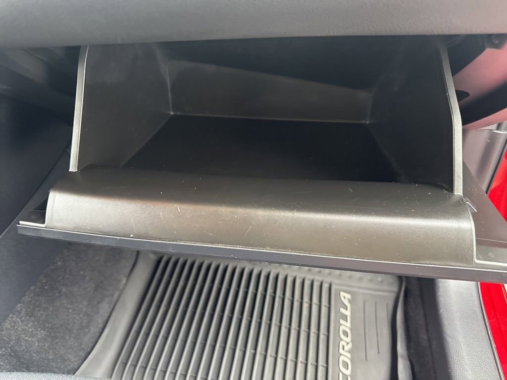 Used 2021 Toyota Corolla LE image 13