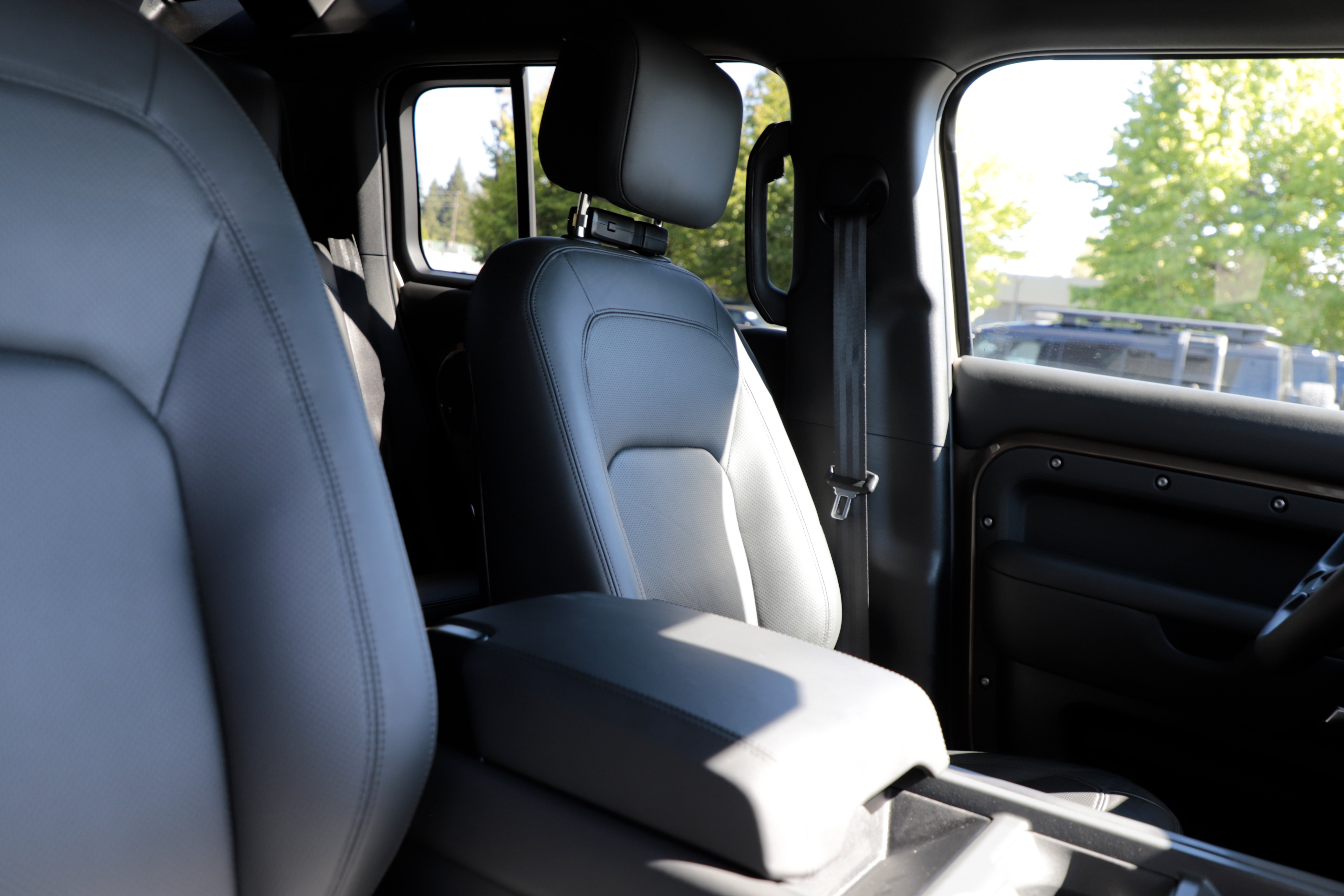 Certified 2025 Land Rover Defender 110 S AWD/4WD image 12