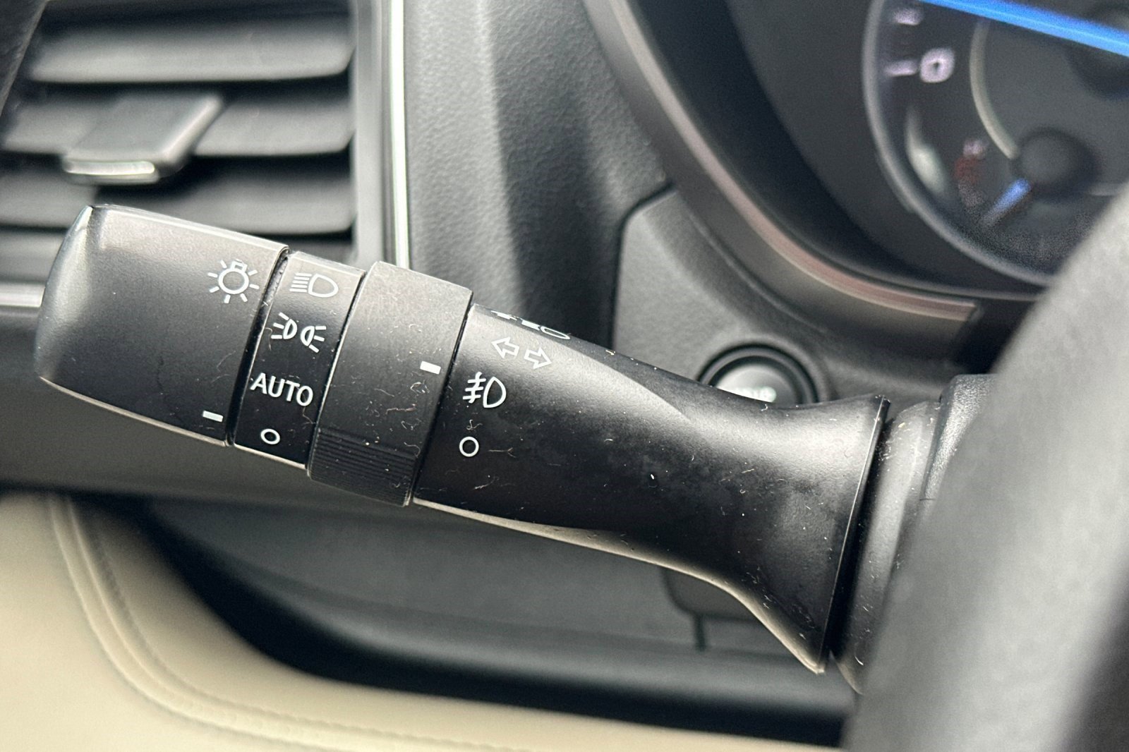 Used 2019 Subaru Ascent Limited w/ Popular Package #2 image 33