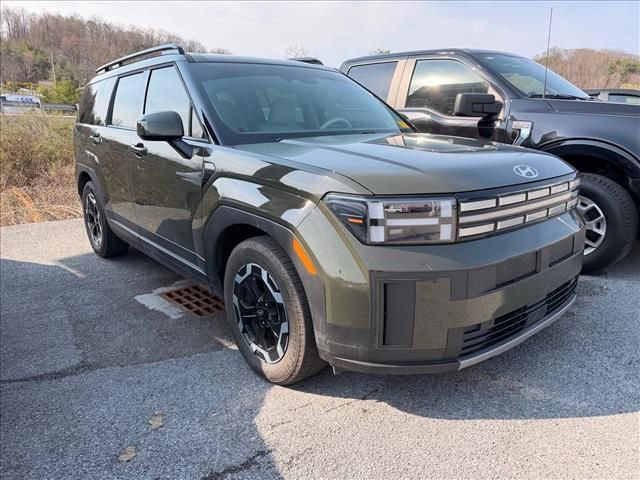 Used 2024 Hyundai Santa Fe SEL image 2