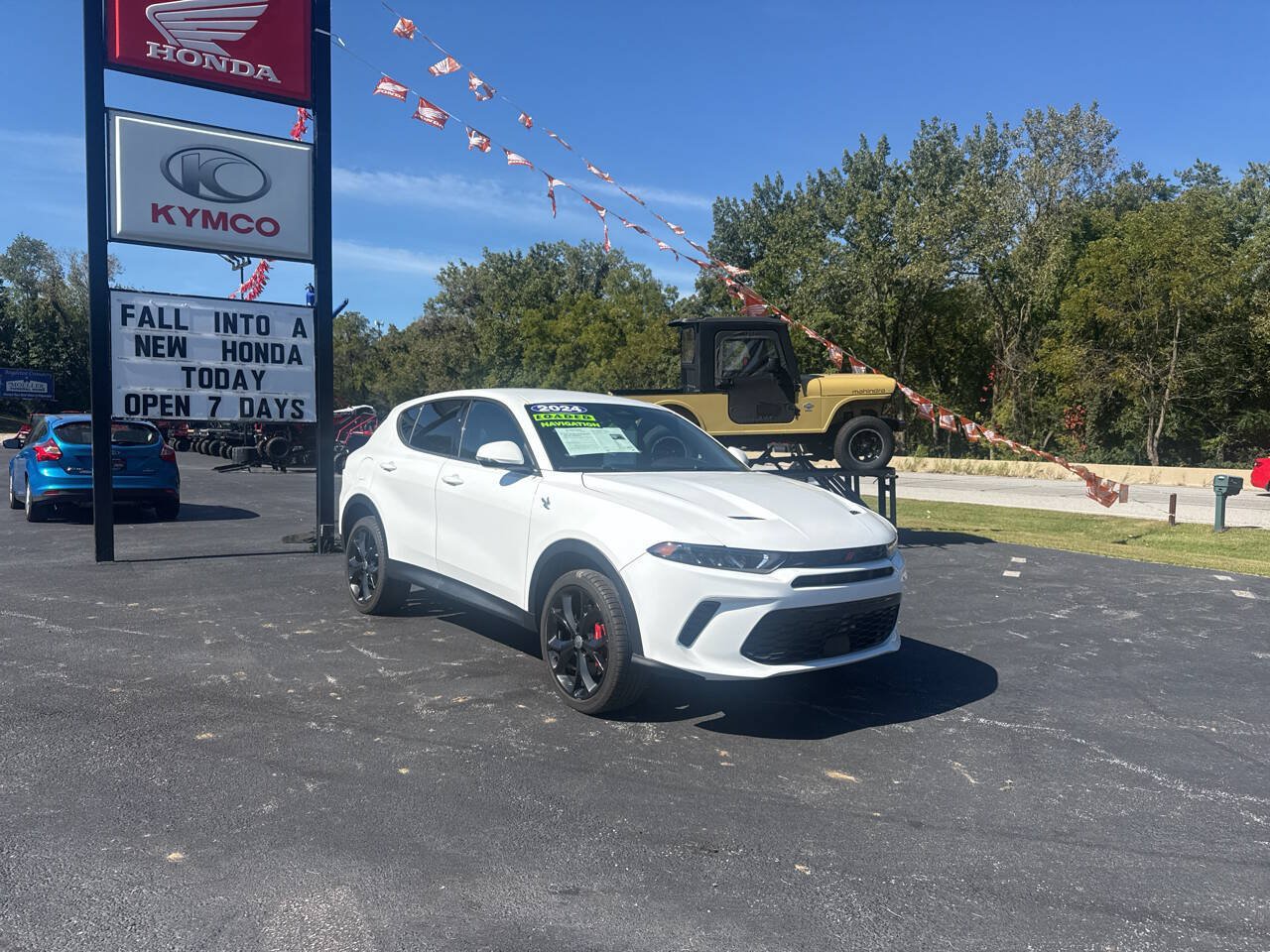 Used 2024 Dodge Hornet GT w/ Track Pack AWD/4WD image 6