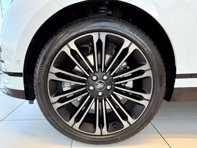 New 2026 Land Rover Range Rover Velar Autobiography AWD/4WD image 19