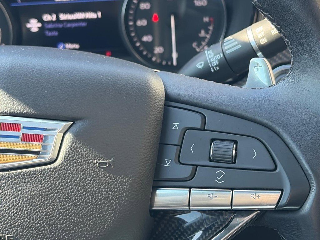 Certified 2024 Cadillac XT6 Sport w/ LPO, Onyx Lite Package image 25