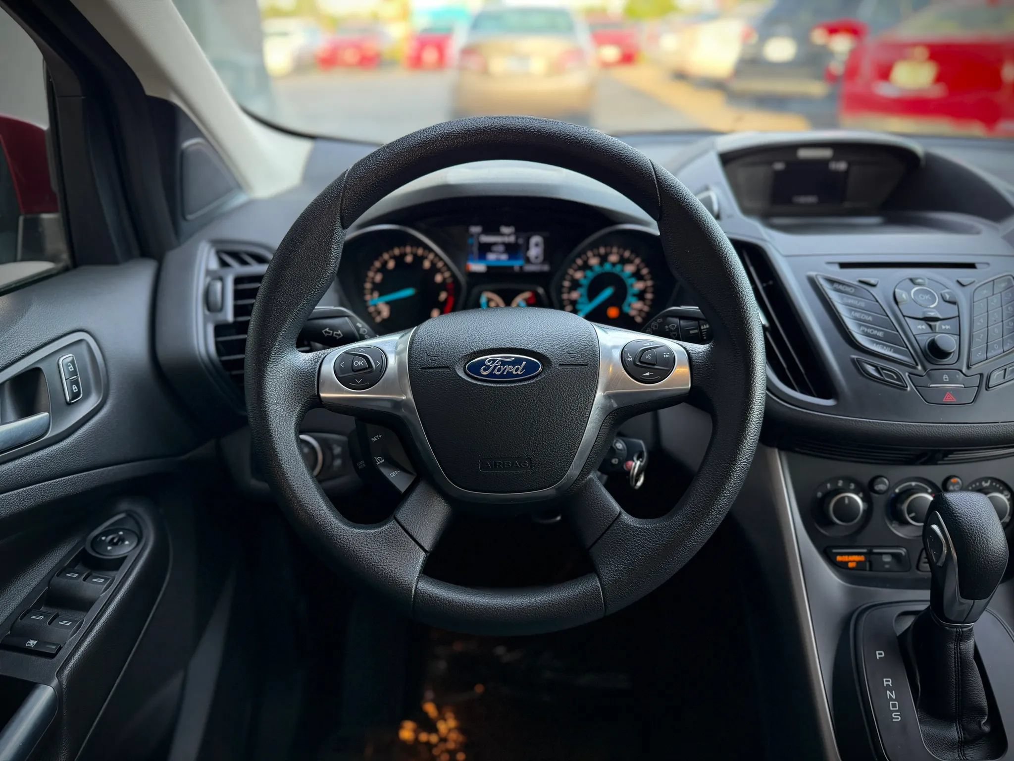 Used 2016 Ford Escape SE FWD image 9