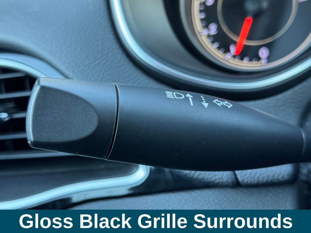 Used 2019 Jeep Cherokee Altitude image 11