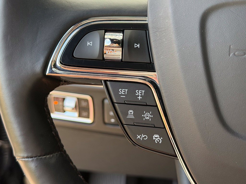 Used 2024 Lincoln Navigator Black Label AWD/4WD image 34