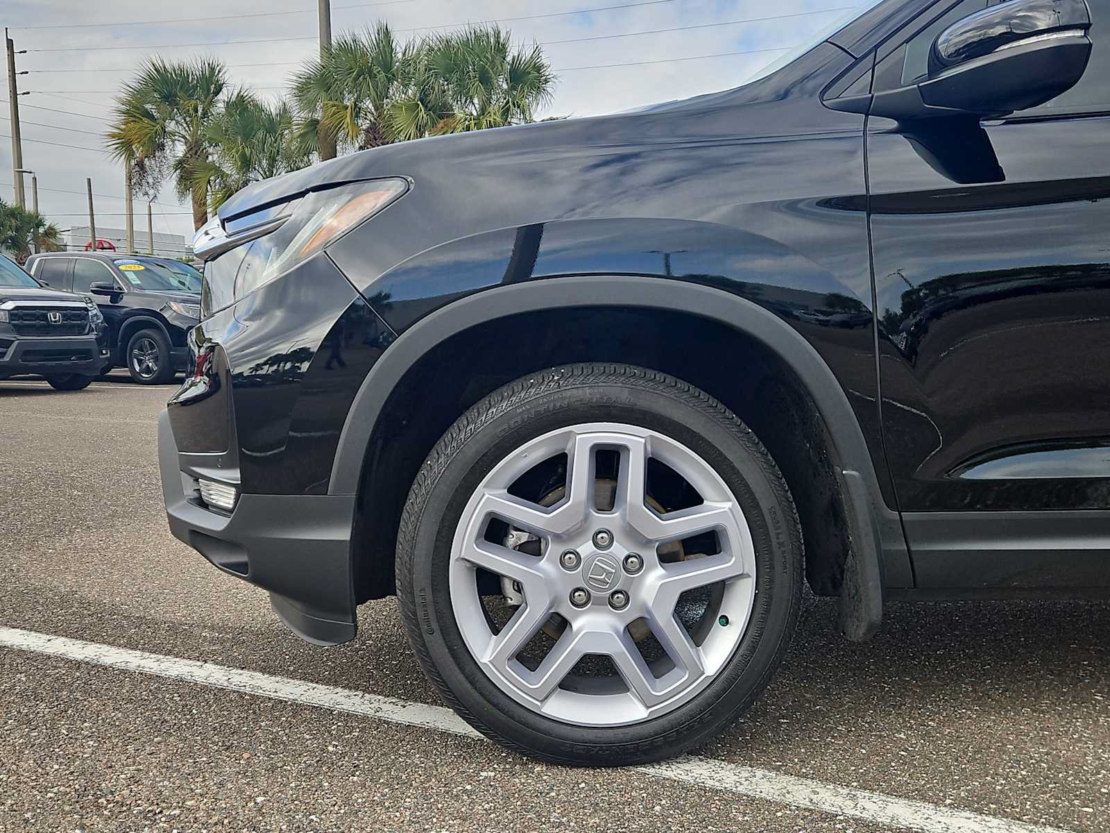 Used 2025 Honda Passport EX-L image 19