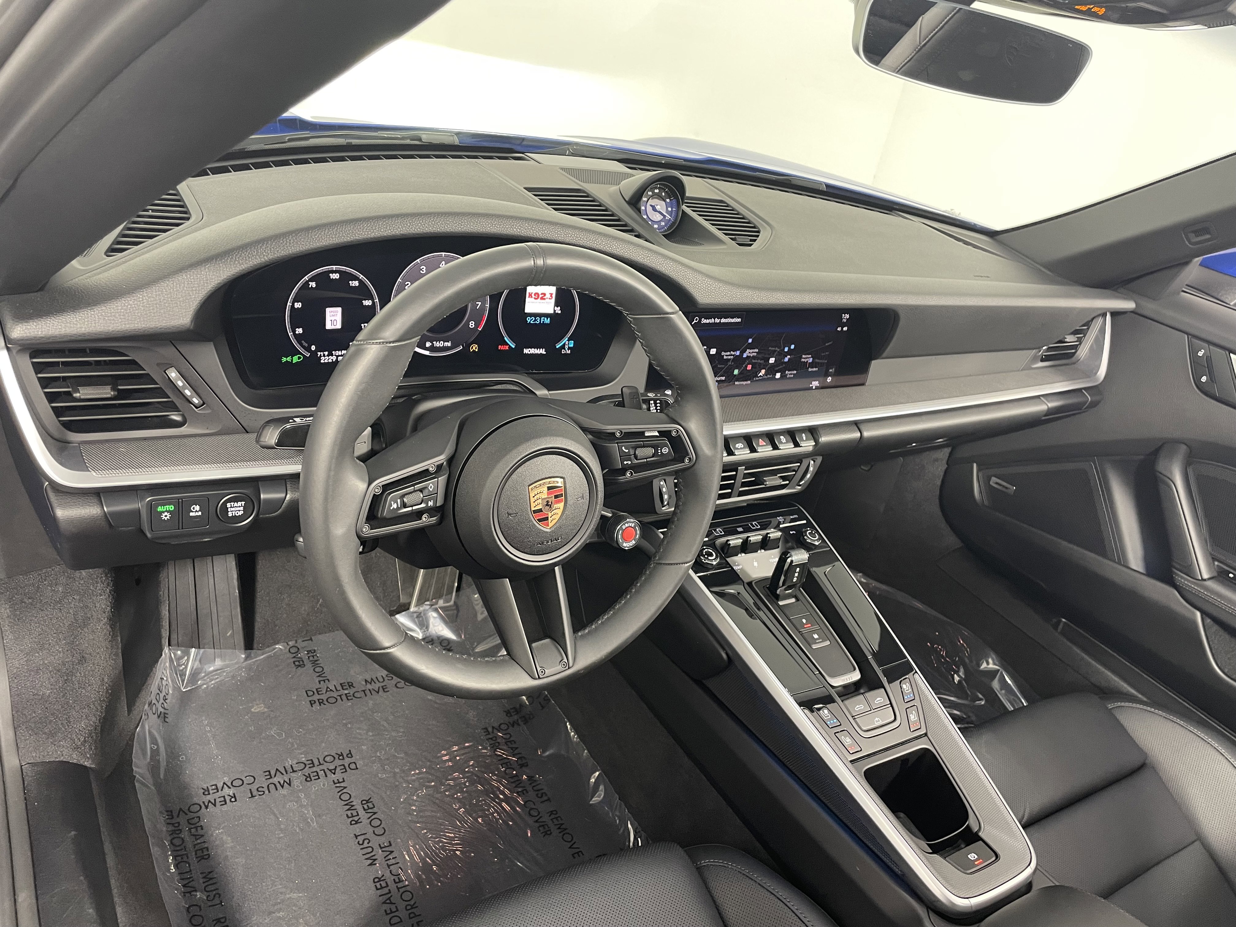 Used 2025 Porsche 911 Carrera image 4