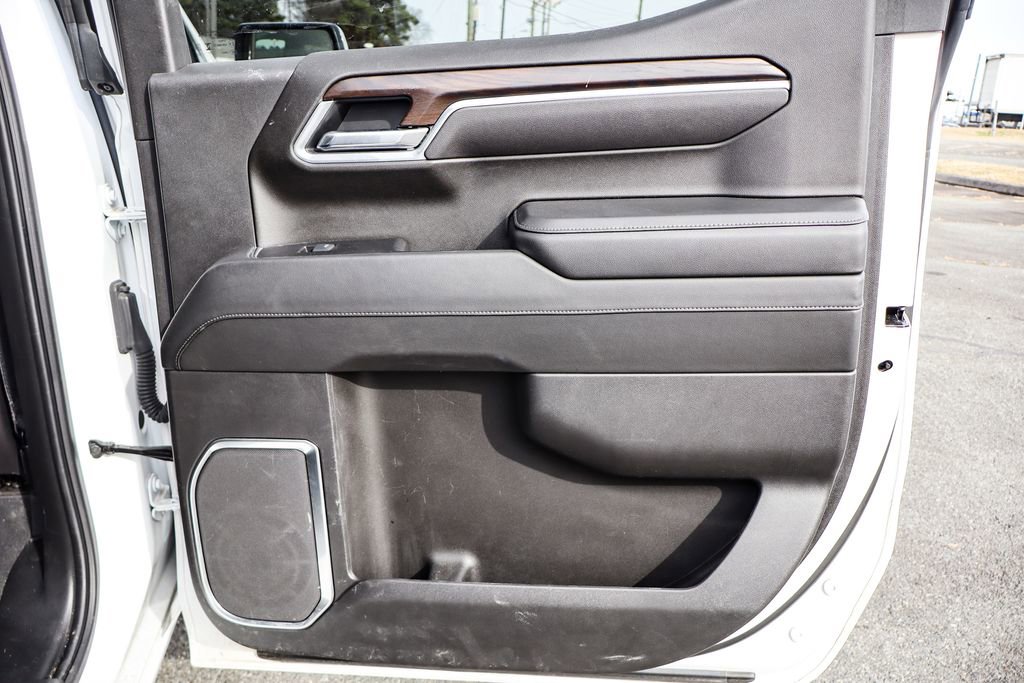 Certified 2025 GMC Sierra 1500 SLT image 37