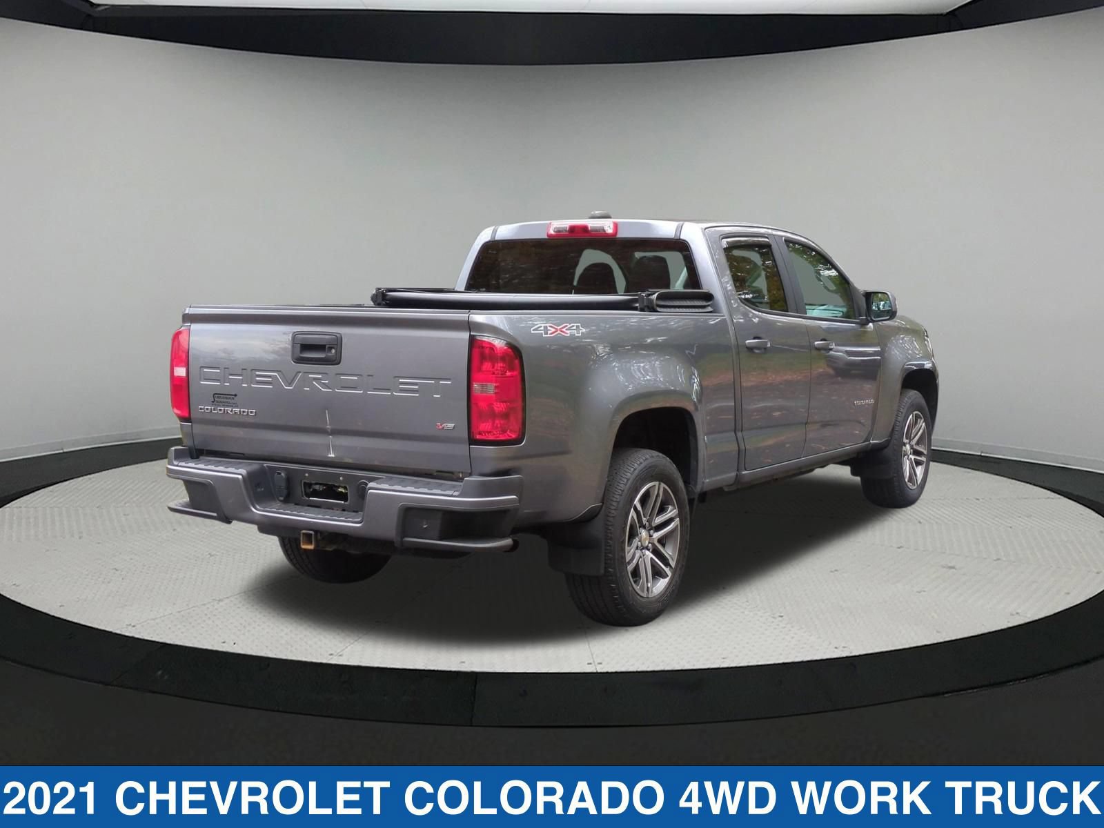 Used 2021 Chevrolet Colorado W/T AWD/4WD image 4