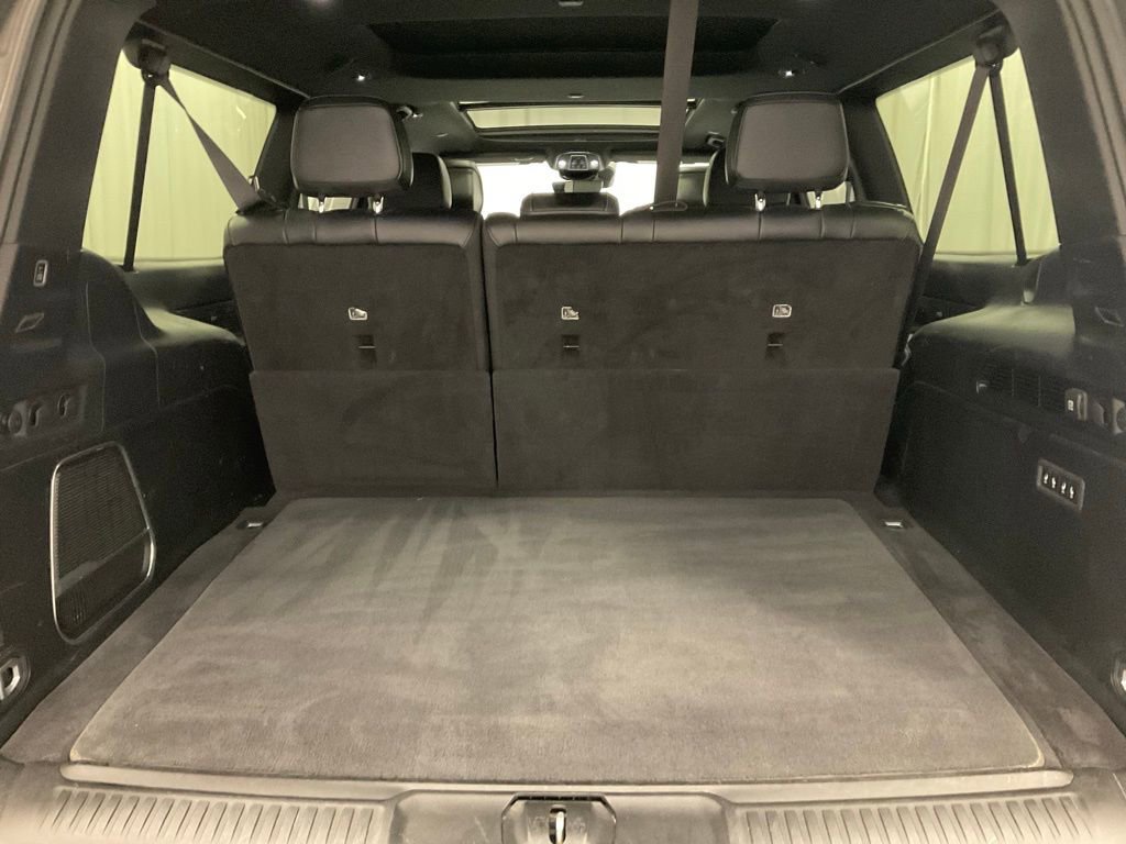 Used 2023 Jeep Wagoneer L Series III w/ Premium Group I image 40