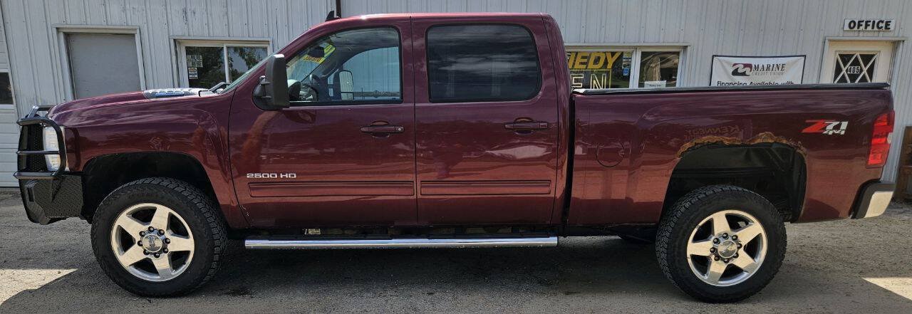 Used 2014 Chevrolet Silverado 2500 LTZ w/ LTZ Plus Package AWD/4WD image 12