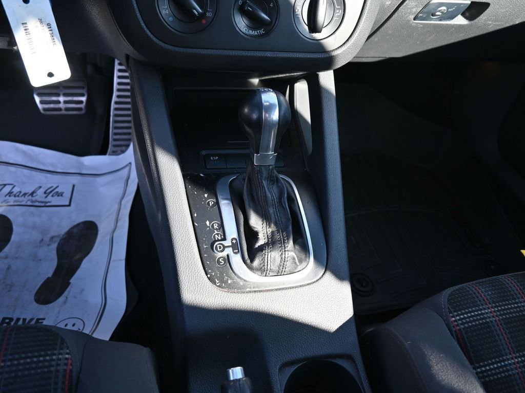 Used 2007 Volkswagen GTI 2-Door image 29