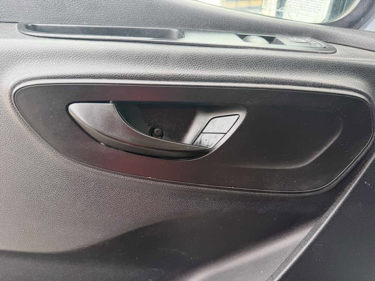 Used 2019 Mercedes-Benz Sprinter 144 image 10