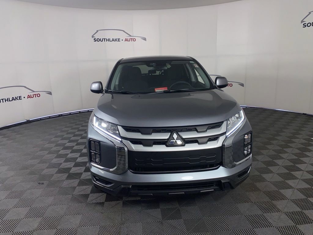 Used 2023 Mitsubishi Outlander Sport ES image 2