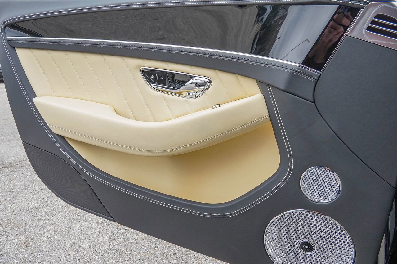 Used 2024 Bentley Continental GT AWD/4WD image 35