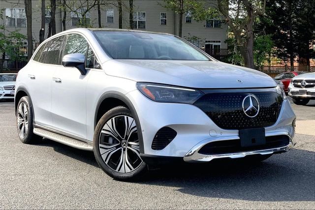 Used 2023 Mercedes-Benz EQE 350+ 4MATIC SUV image 1