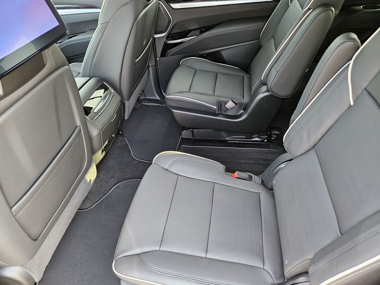New 2026 Cadillac Escalade Sport w/ Touring Package AWD/4WD image 20