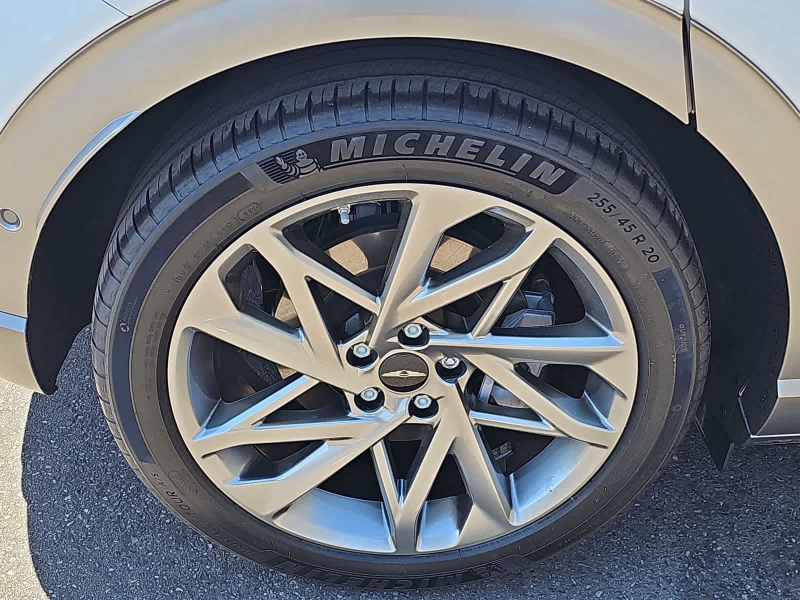 Certified 2023 Genesis GV60 Advanced AWD/4WD image 12