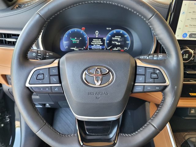 Certified 2024 Toyota Highlander Platinum AWD/4WD image 28
