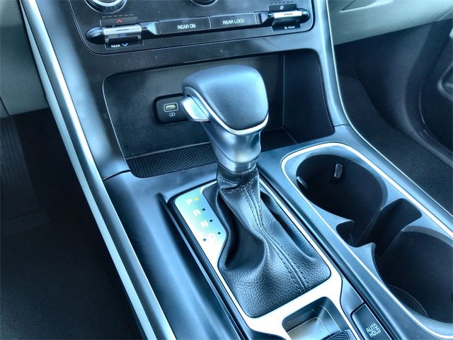 Used 2024 Kia Carnival LX image 19