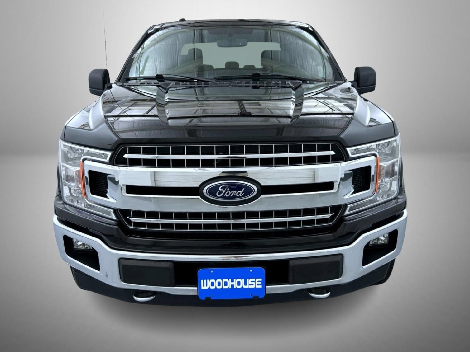Used 2018 Ford F150 XLT w/ Equipment Group 302A Luxury AWD/4WD image 2