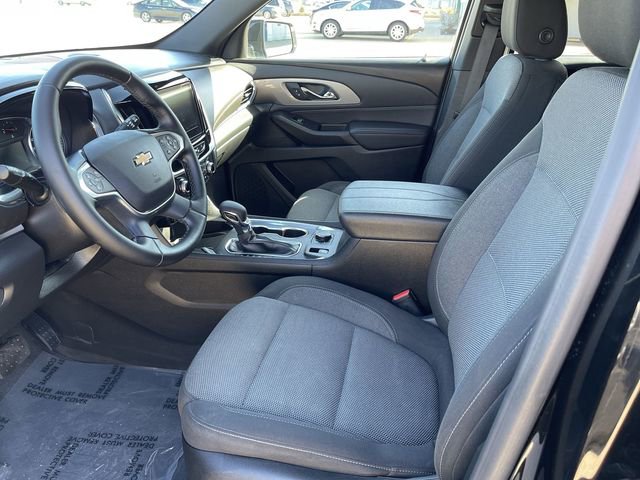 Used 2023 Chevrolet Traverse LT image 11