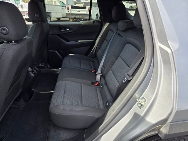 Used 2025 Chevrolet Equinox LT w/ Safety and Technology Package image 11