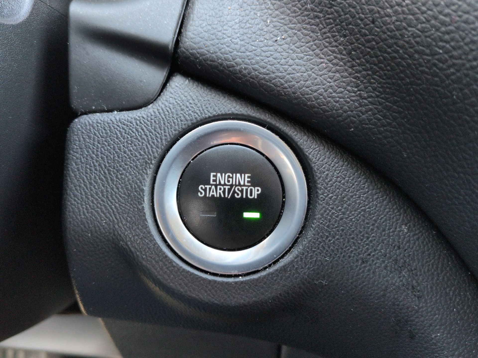 Used 2021 Chevrolet Equinox LT FWD image 17