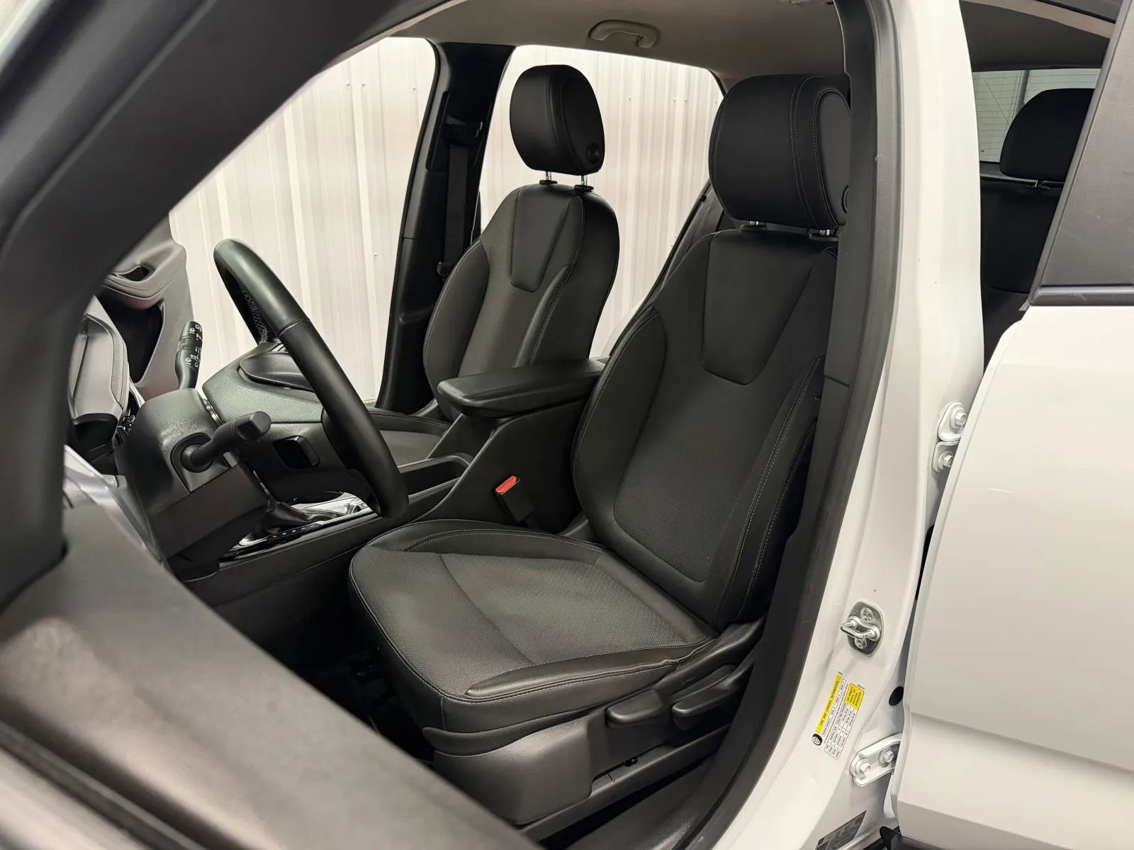 Used 2025 Buick Encore GX Preferred image 36