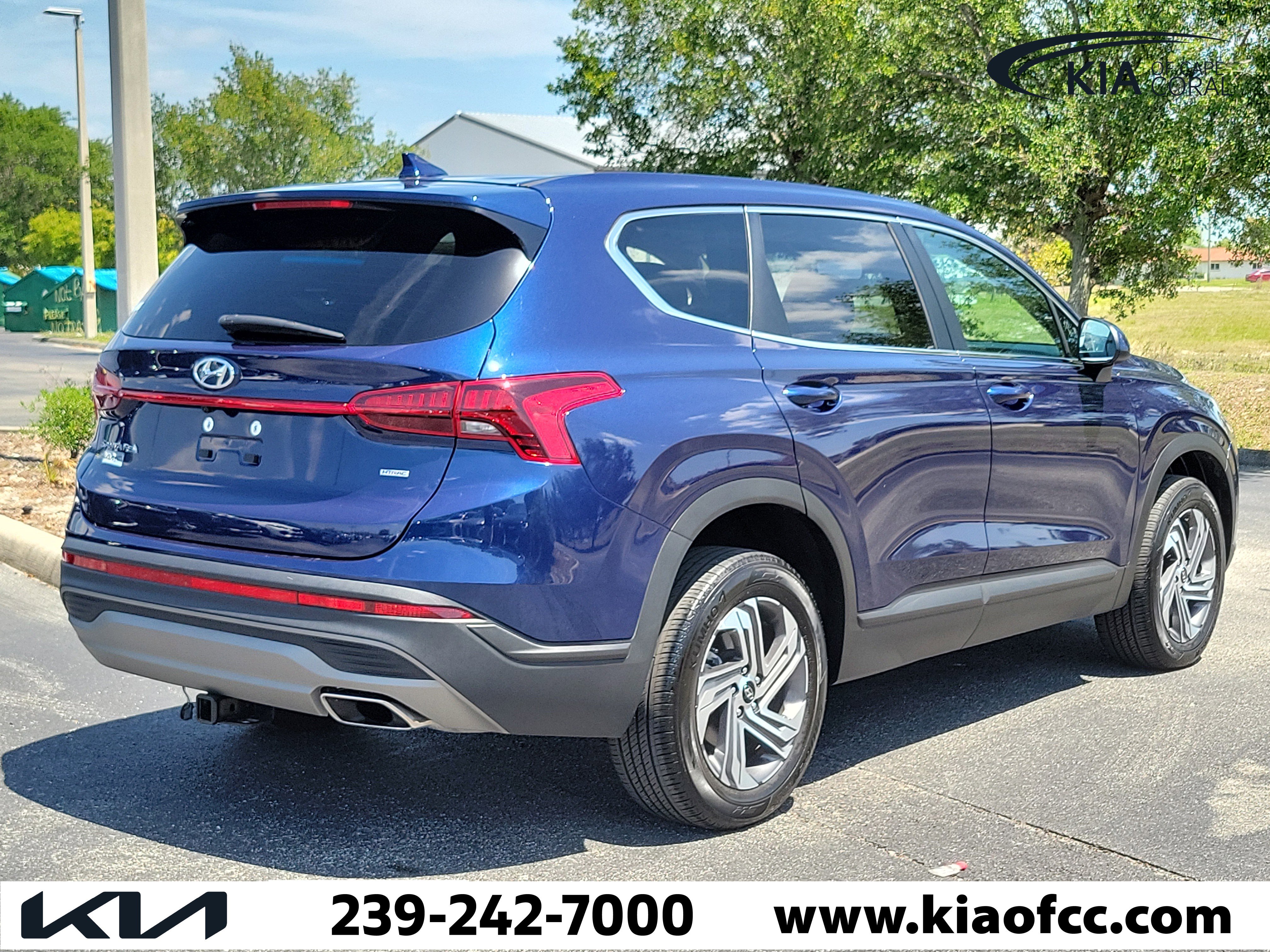 Used 2023 Hyundai Santa Fe SE w/ Cargo Package AWD/4WD image 6