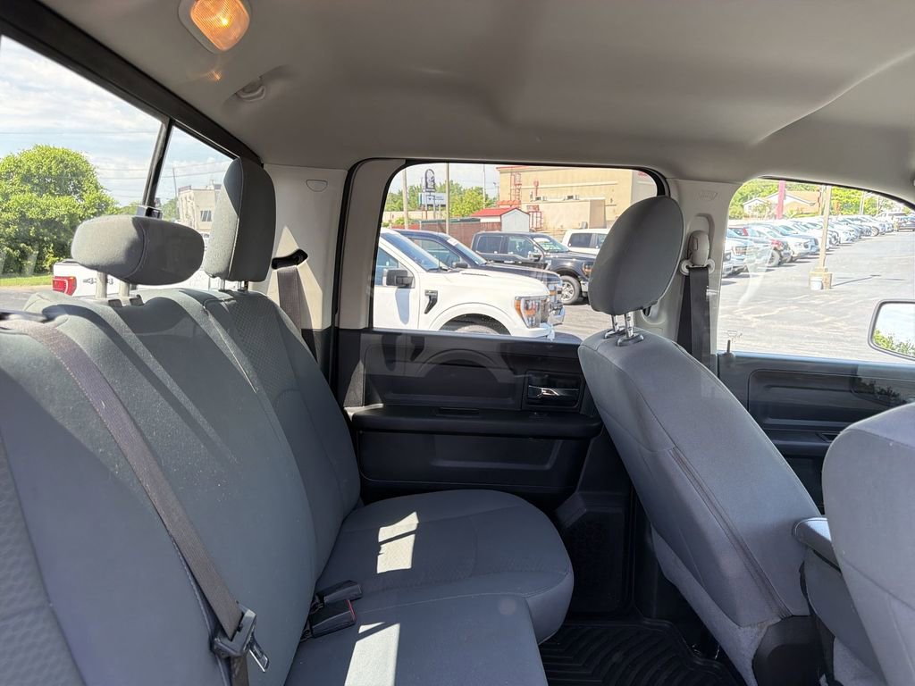 Used 2020 RAM 1500 Classic SLT RWD image 14