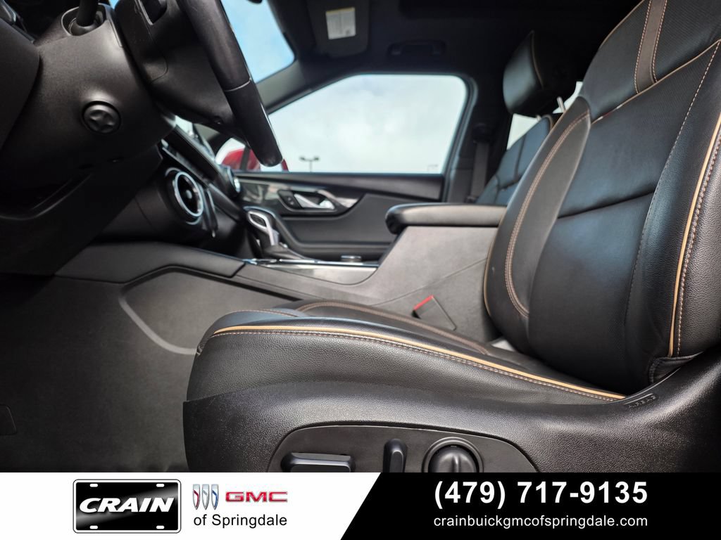 Used 2019 Chevrolet Blazer Premier w/ Sun and Wheels Package FWD image 11