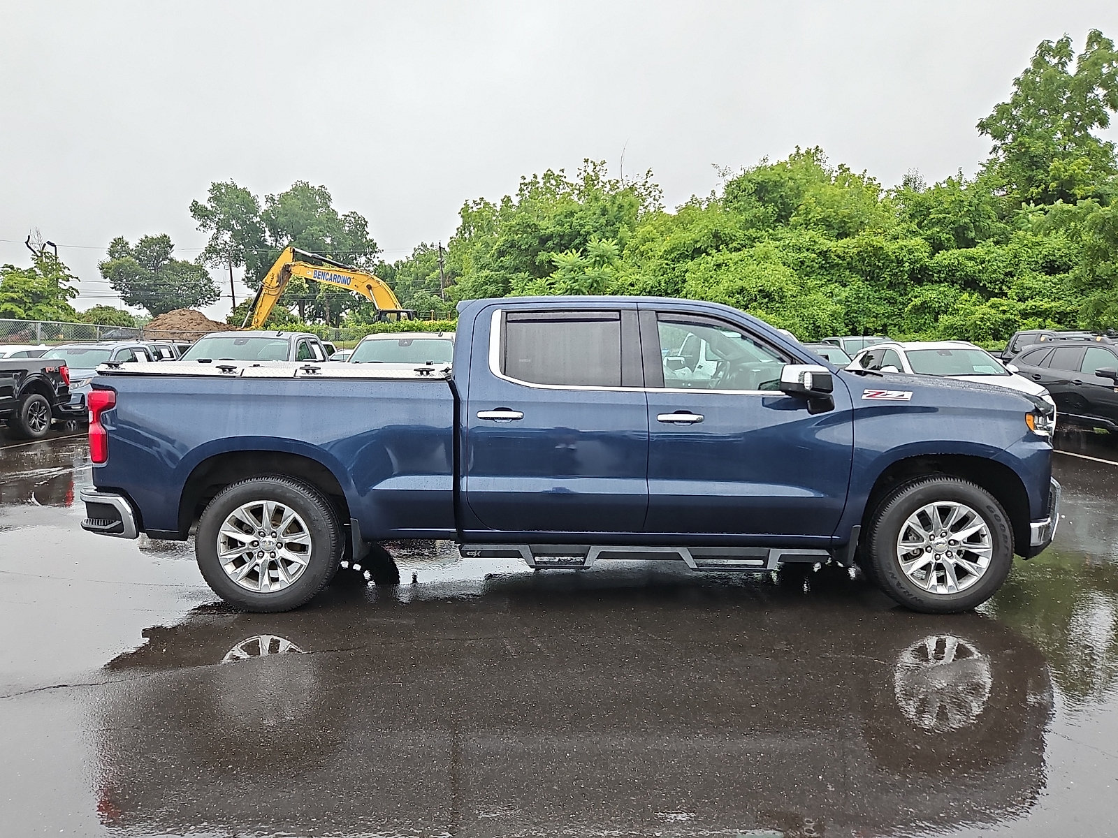 Certified 2021 Chevrolet Silverado 1500 LTZ w/ LTZ Premium Package AWD/4WD image 7
