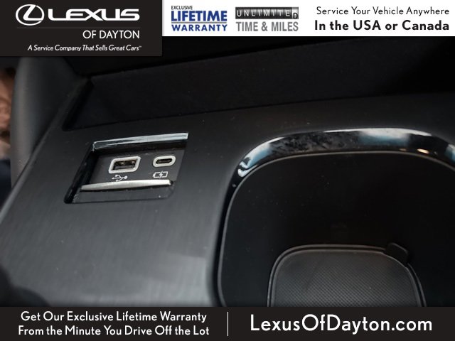 Used 2025 Lexus ES 300h w/ Luxury Package image 26