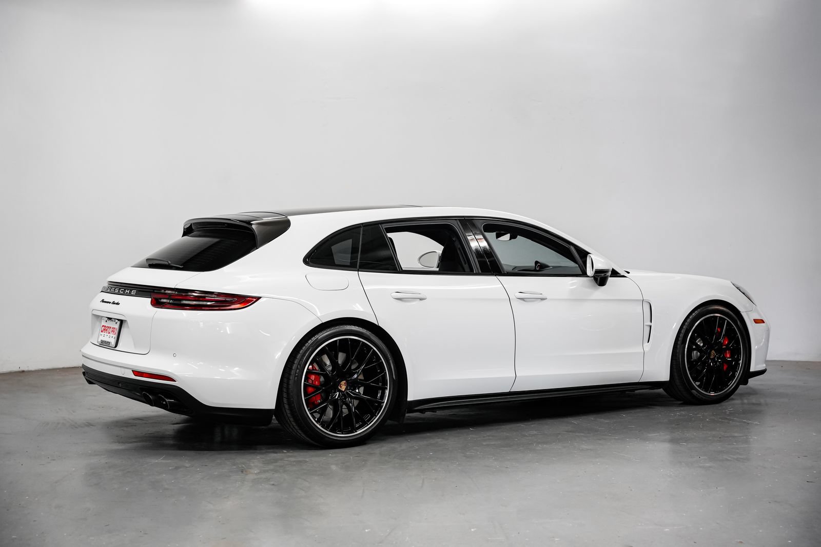 Used 2018 Porsche Panamera Turbo Sport Turismo AWD/4WD image 3