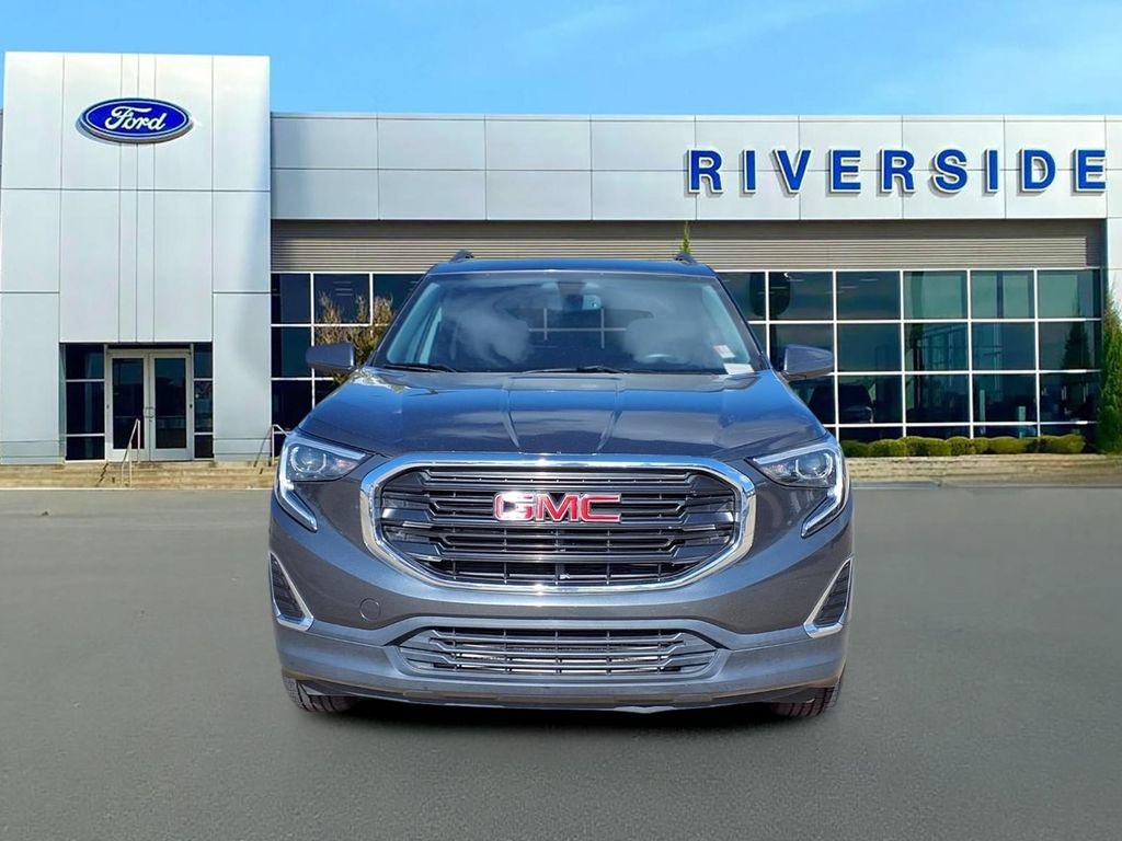 Used 2018 GMC Terrain SLE w/ Driver Convenience Package AWD/4WD image 2