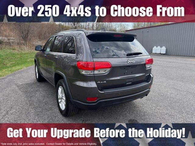 Used 2018 Jeep Grand Cherokee Laredo AWD/4WD image 7