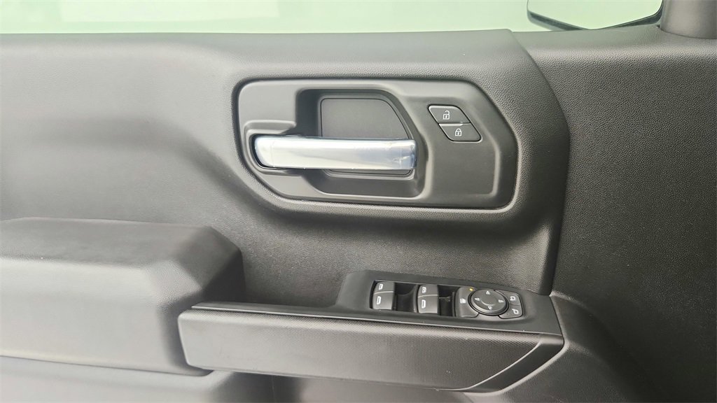 Used 2023 Chevrolet Silverado 1500 Custom image 22