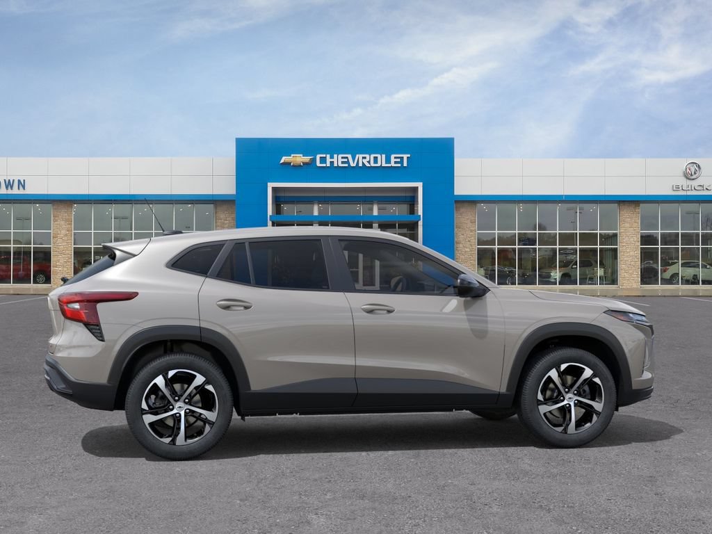 New 2026 Chevrolet Trax RS w/ Driver Confidence Package FWD image 5