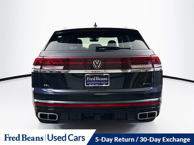 Used 2024 Volkswagen Atlas Cross Sport SEL R-Line AWD/4WD image 7
