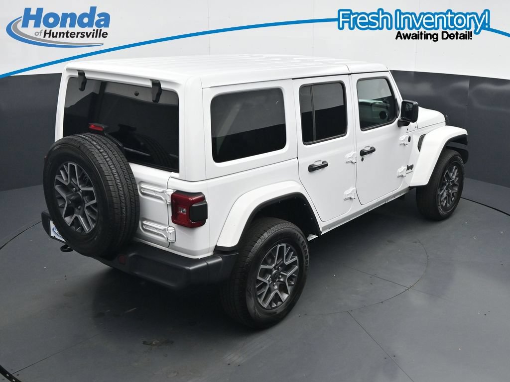 Used 2025 Jeep Wrangler Unlimited Sahara AWD/4WD image 25