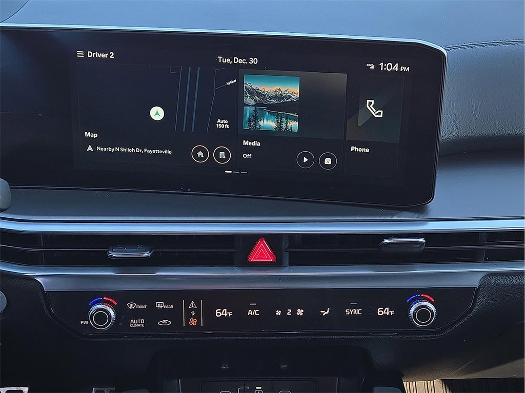 Used 2025 Kia Sorento SX image 11