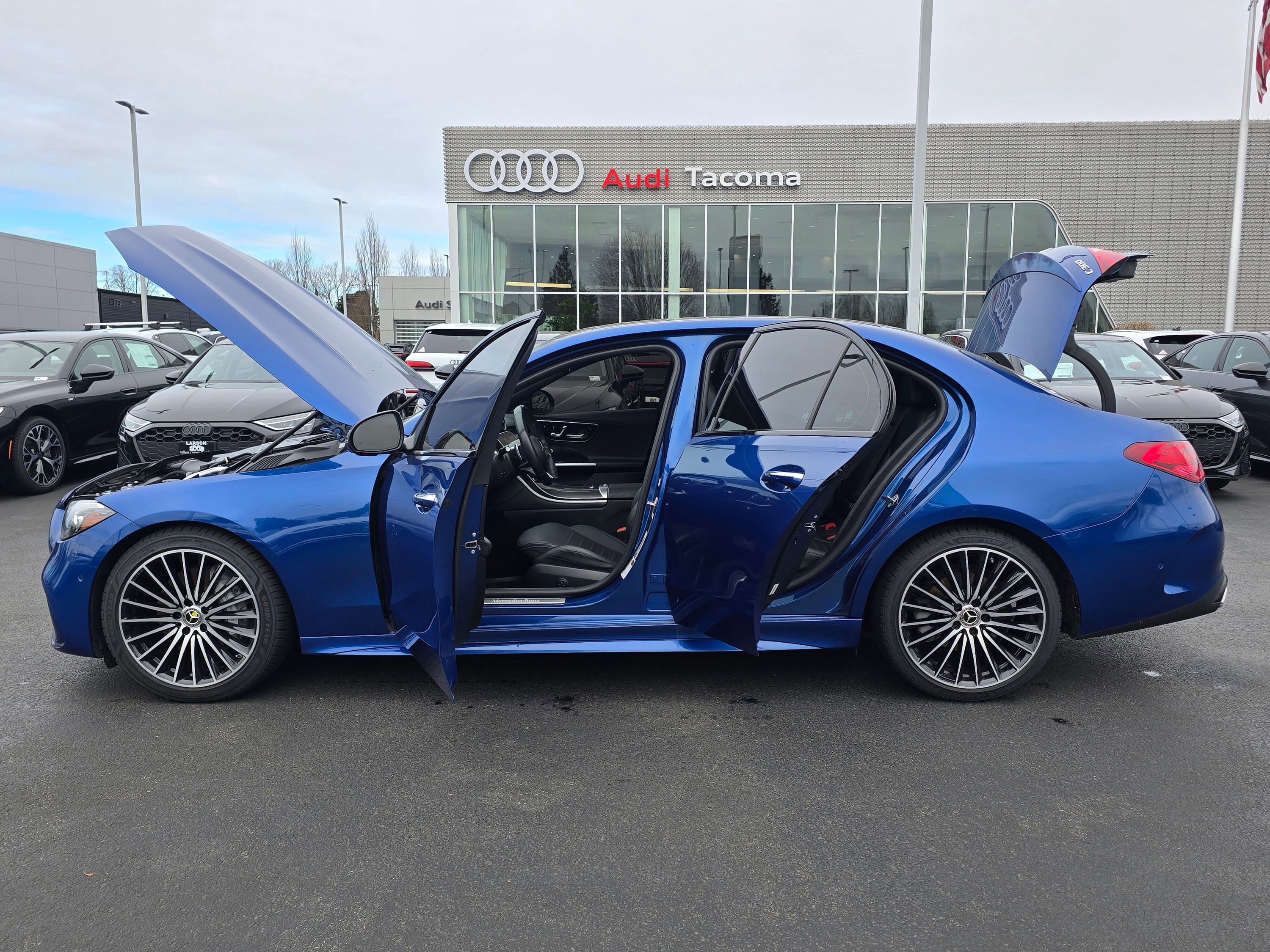 Used 2024 Mercedes-Benz C 300 4MATIC Sedan w/ AMG Line w/ Night Package image 12