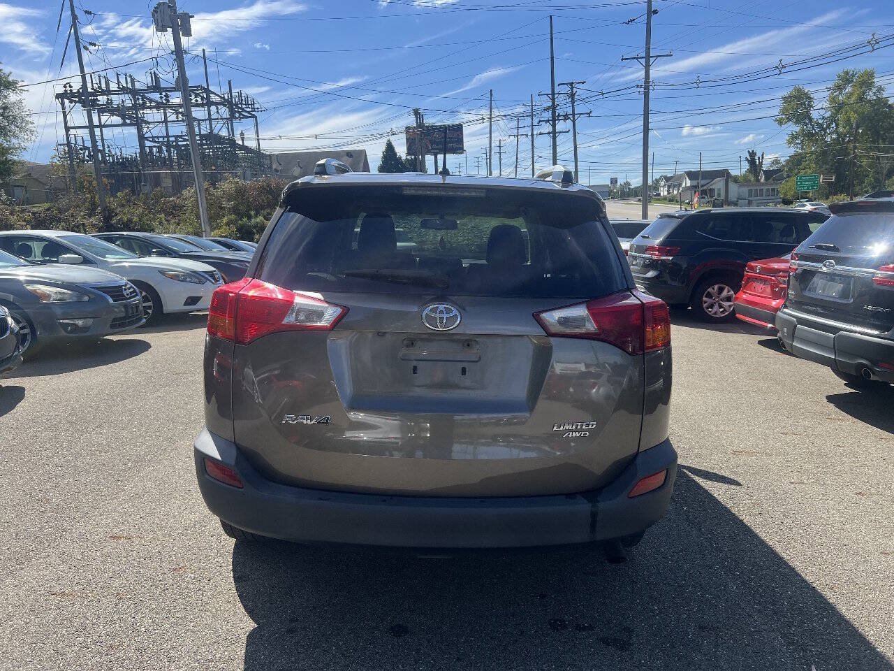 Used 2013 Toyota RAV4 Limited AWD/4WD image 4
