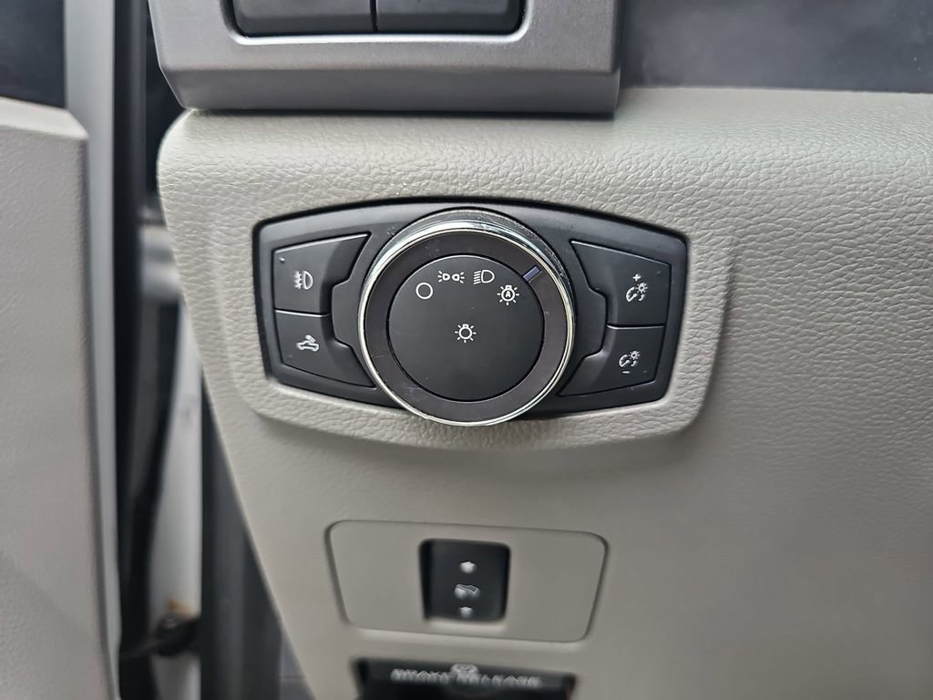 Used 2019 Ford F250 XLT w/ XLT Value Package AWD/4WD image 35
