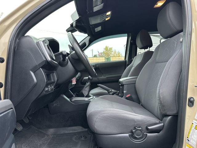 Used 2019 Toyota Tacoma TRD Off-Road image 10
