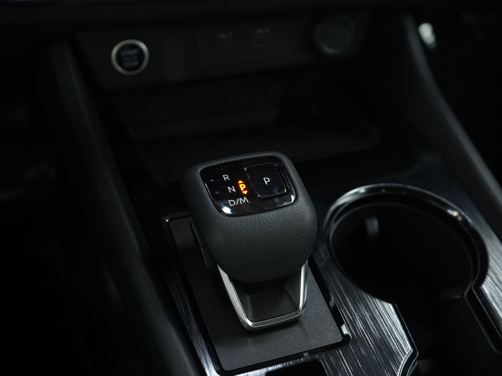 Used 2023 Nissan Rogue SV w/ SV Premium B Package image 24